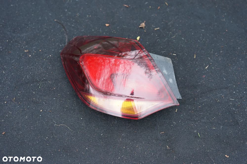 Lampa tył tylna lewa Opel Corsa E 3d