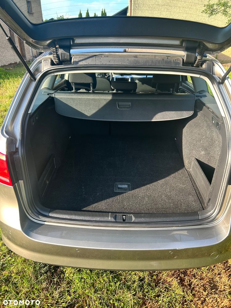 Volkswagen Passat 1.6 TDI Trendline - 9