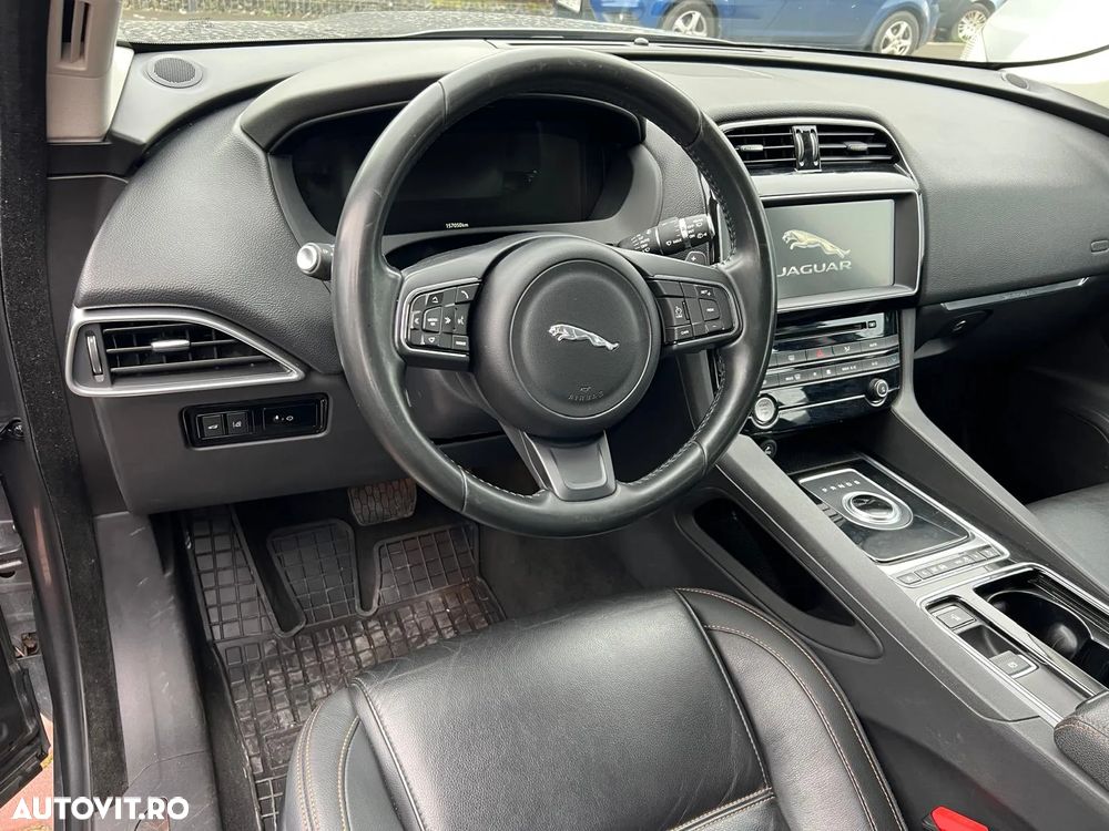 Jaguar F-Pace 20d AWD Prestige - 5