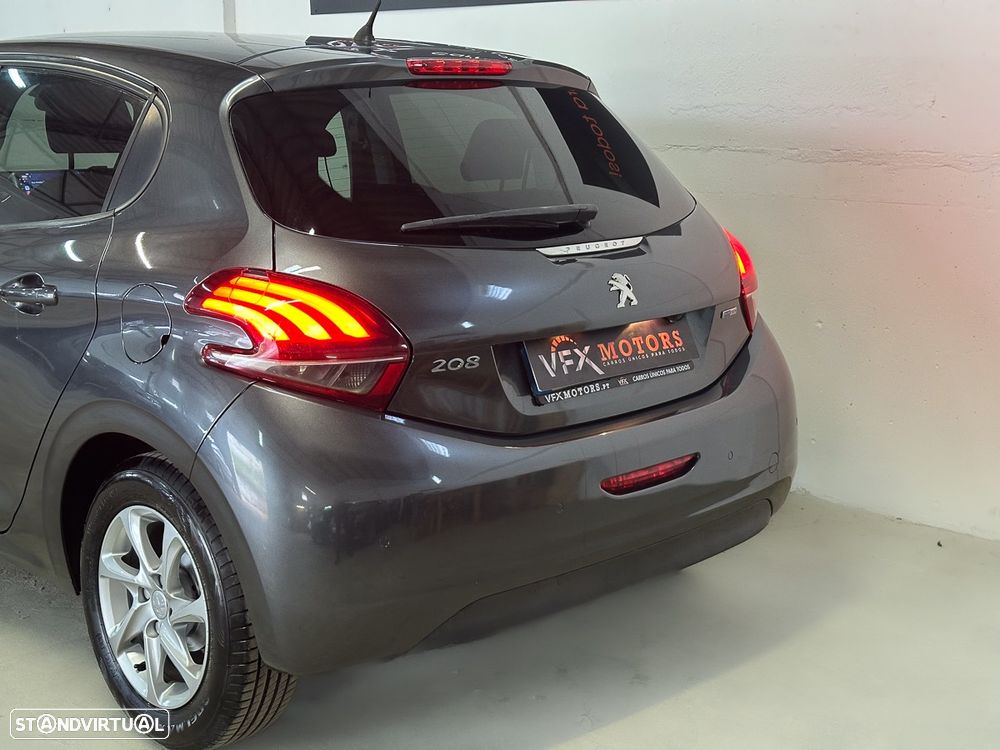 Peugeot 208 1.2 PureTech Style - 22