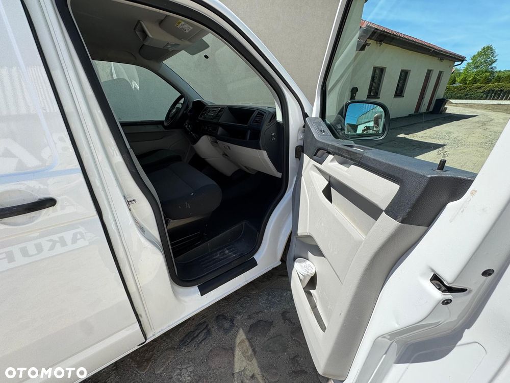 Volkswagen Transporter T6 - 14