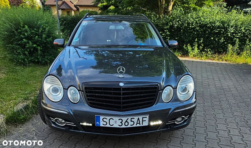 Mercedes-Benz Klasa E 320 CDI T Avantgarde - 3