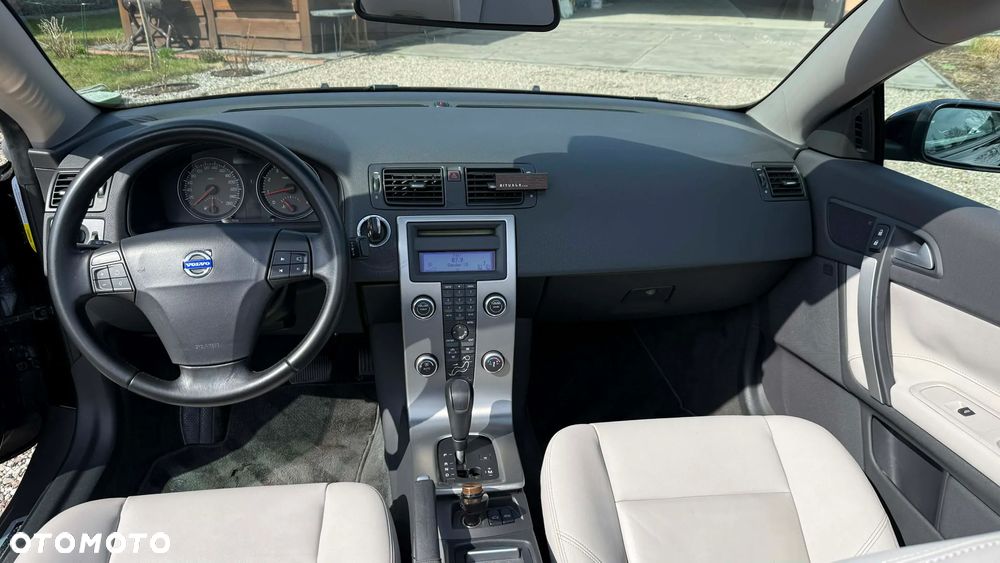 Volvo C70 2.4i Momentum - 12