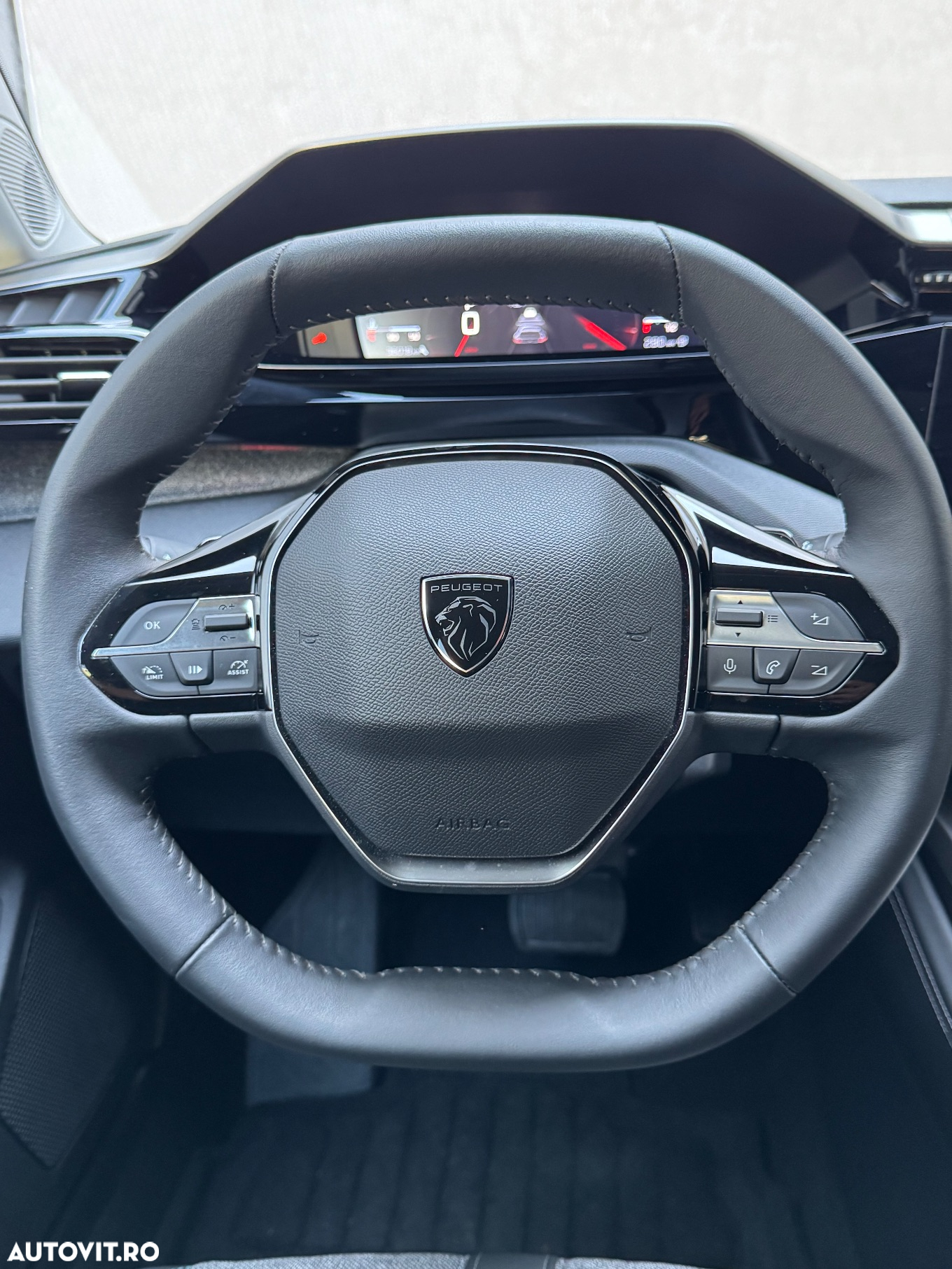 Peugeot 308 1.2L PureTech 130 S&S EAT8 Allure - 26