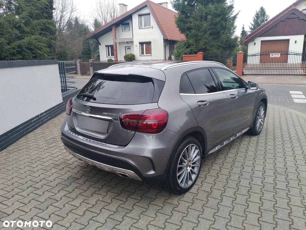 Mercedes-Benz GLA 220 d 7G-DCT AMG Line - 5