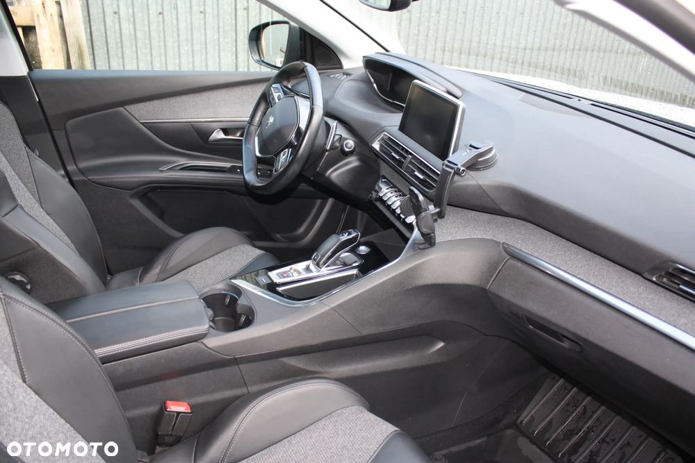 Peugeot 5008 1.5 BlueHDi Allure Pack S&S EAT8 - 13