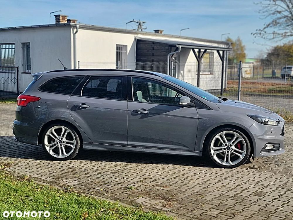Ford Focus 2.0 TDCi ST-2 - 9