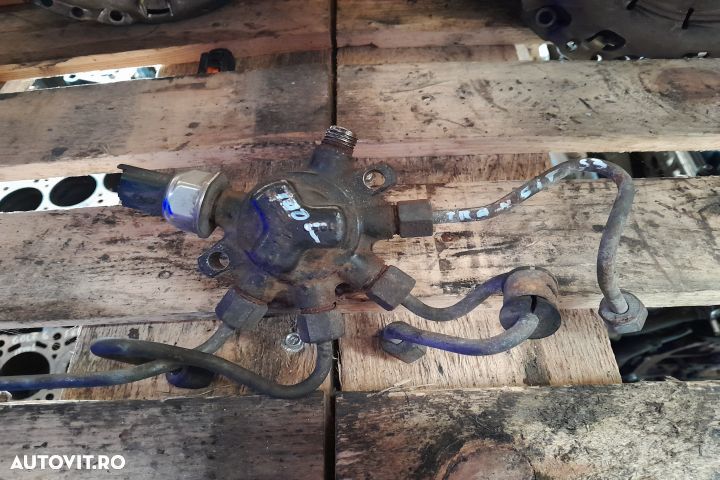 RAMPA INJECTOARE 2.0 TDCI 55PP02 MX1253 Ford Transit - 1