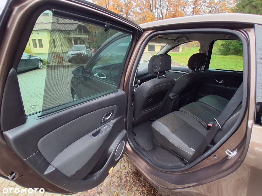 Renault Scenic TCe 130 Bose Edition - 12