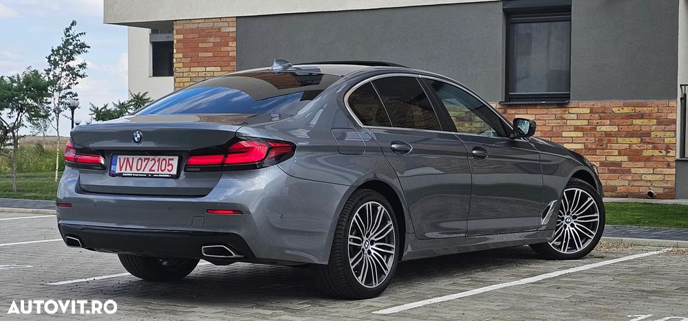 BMW Seria 5 520d Aut. M Sport Edition - 4