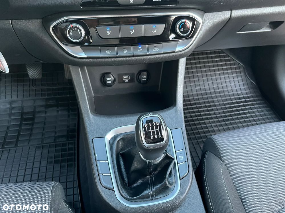 Hyundai i30 1.0 T-GDI Modern - 13