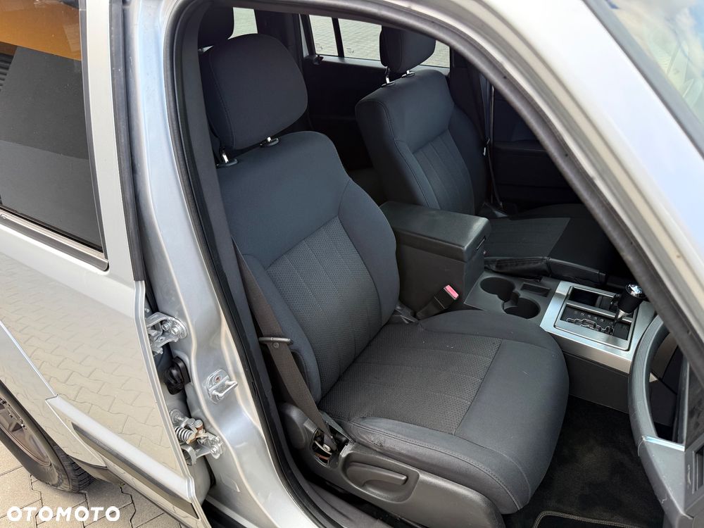 Jeep Liberty - 25