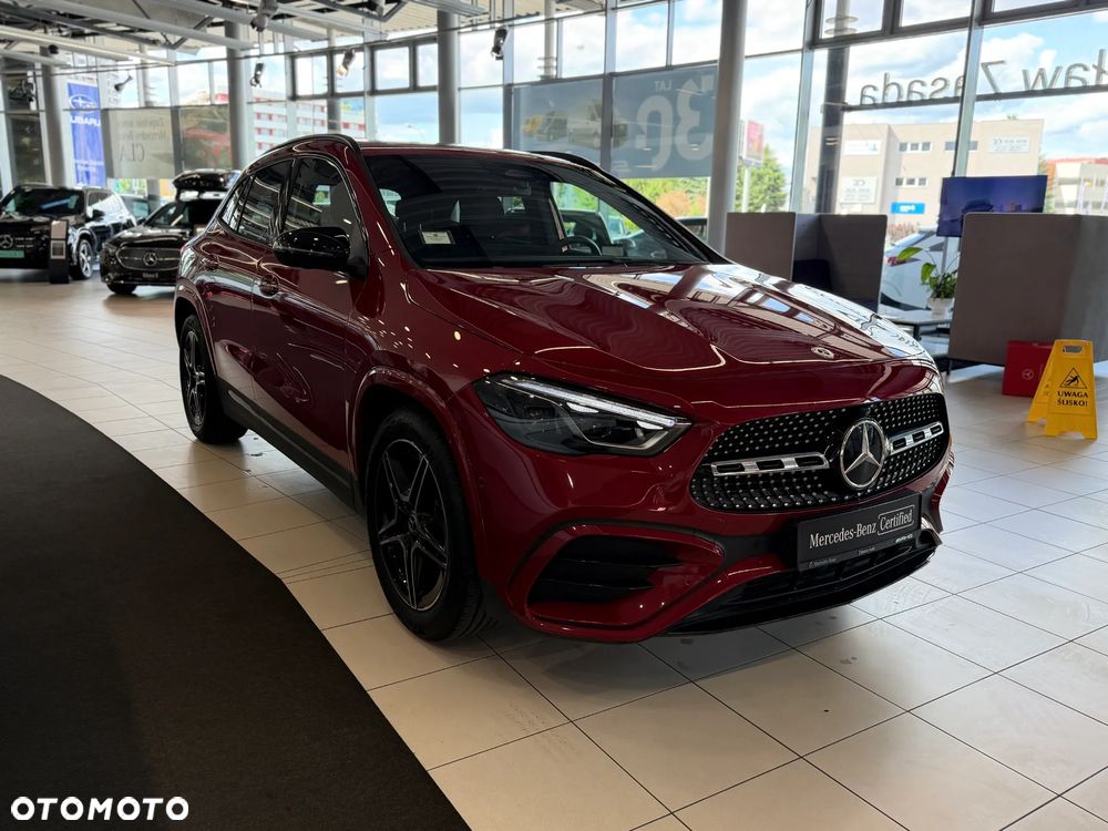Mercedes-Benz GLA 200 AMG Line - 8