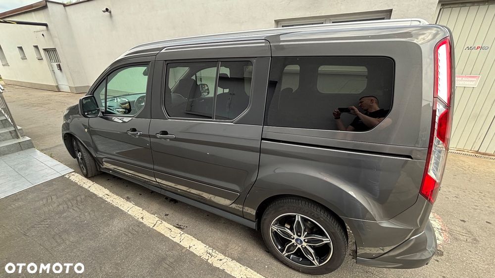 Ford Tourneo Connect Gr 1.5 TDCi Titanium PowerShift - 17
