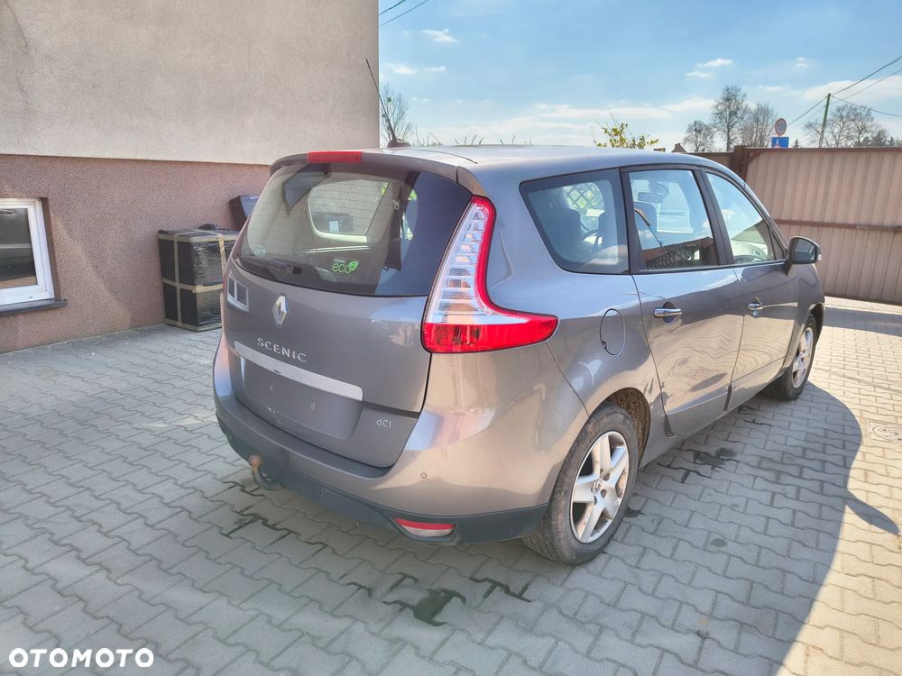 Renault Grand Scenic - 8