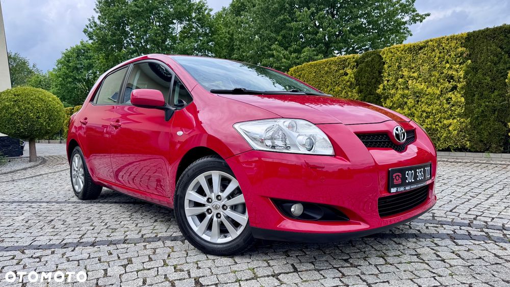 Toyota Auris 1.6 VVT-i Sol - 2
