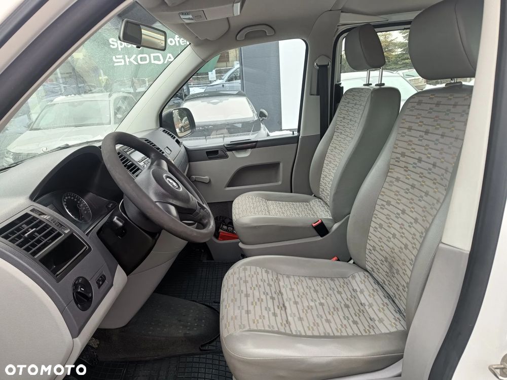 Volkswagen Transporter - 8