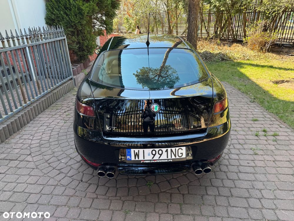 Alfa Romeo GT - 2