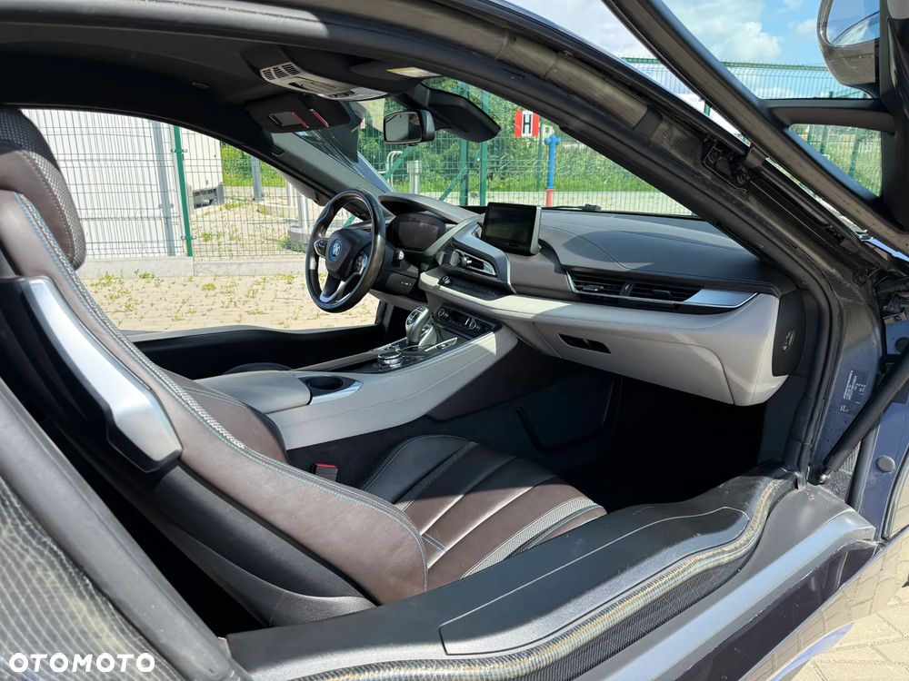 BMW i8 Standard - 11