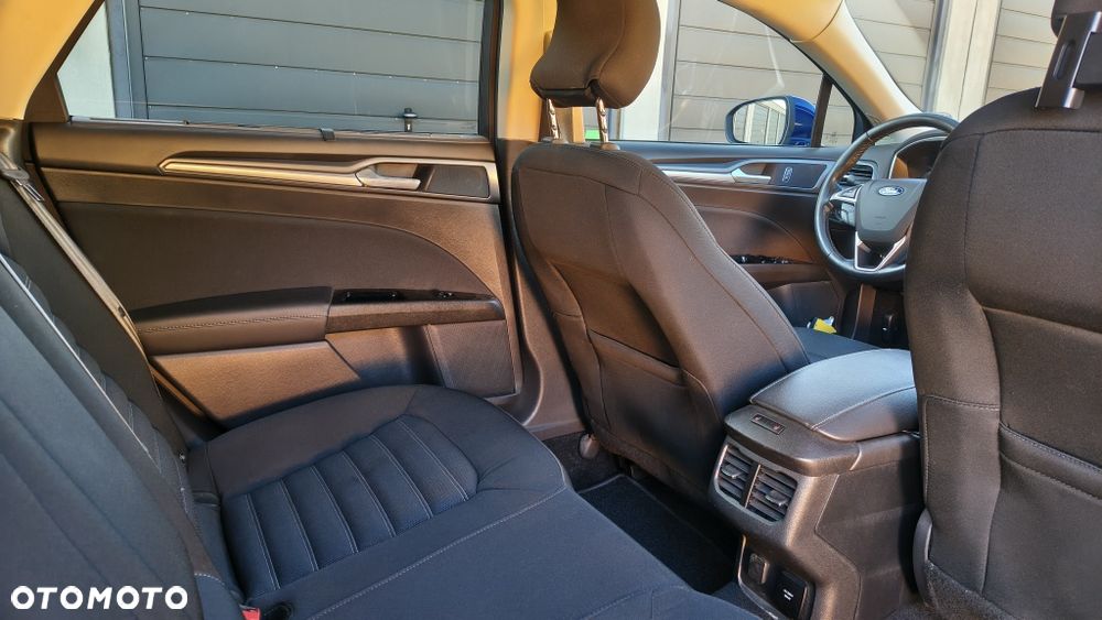 Ford Mondeo - 8