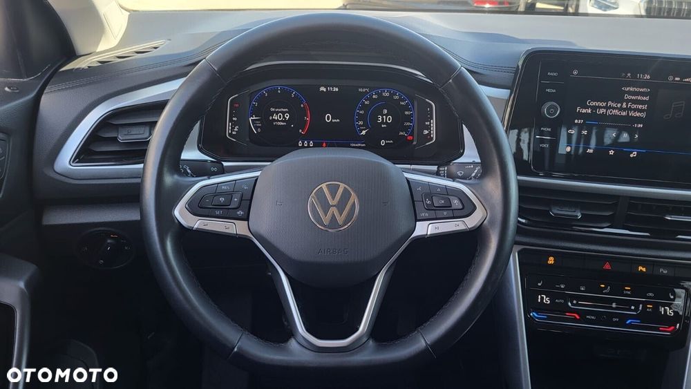 Volkswagen T-Roc - 17