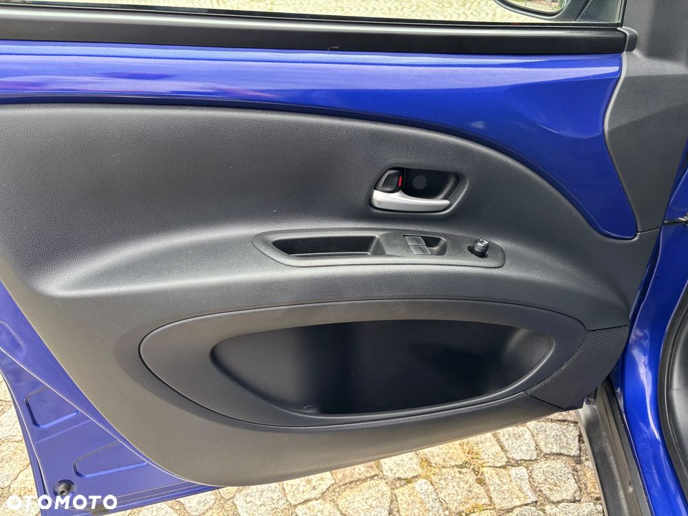 Toyota Aygo X Business Edition - 22
