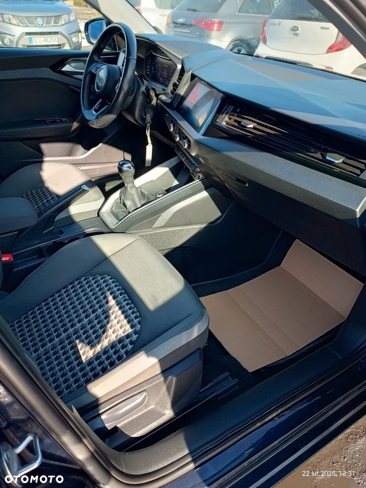 Audi A1 ver-30-tfsi-sportback-s-line - 4