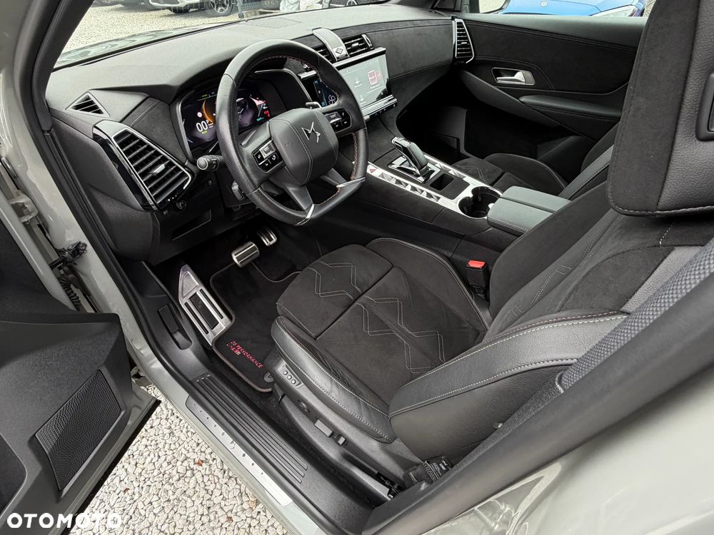 DS Automobiles DS 7 Crossback 1.6 E-Tense Performance Line + - 27