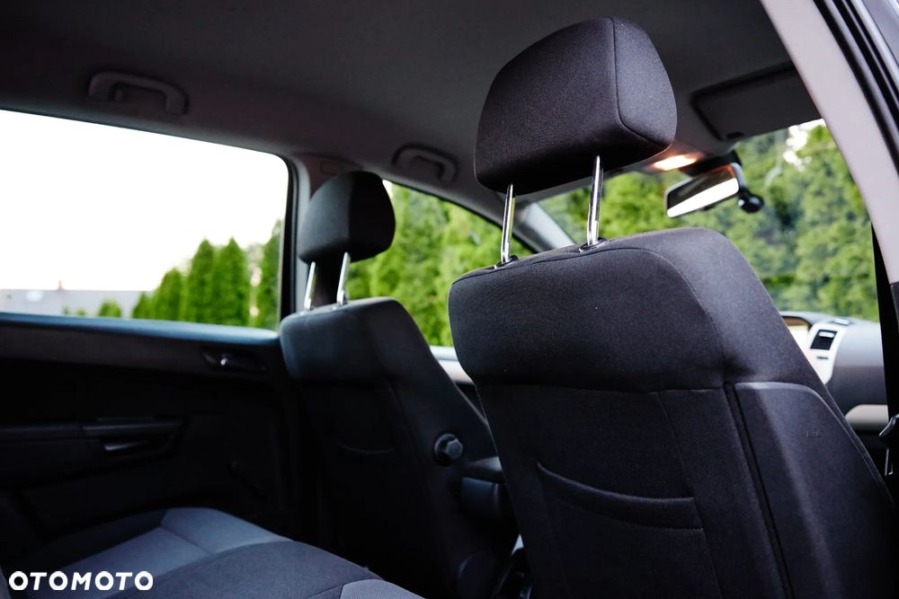 Opel Zafira 1.8 Cosmo - 26