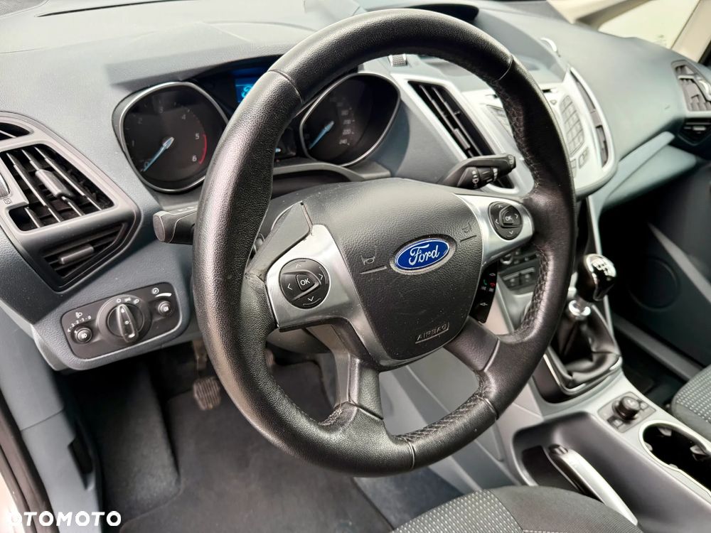 Ford C-MAX - 11