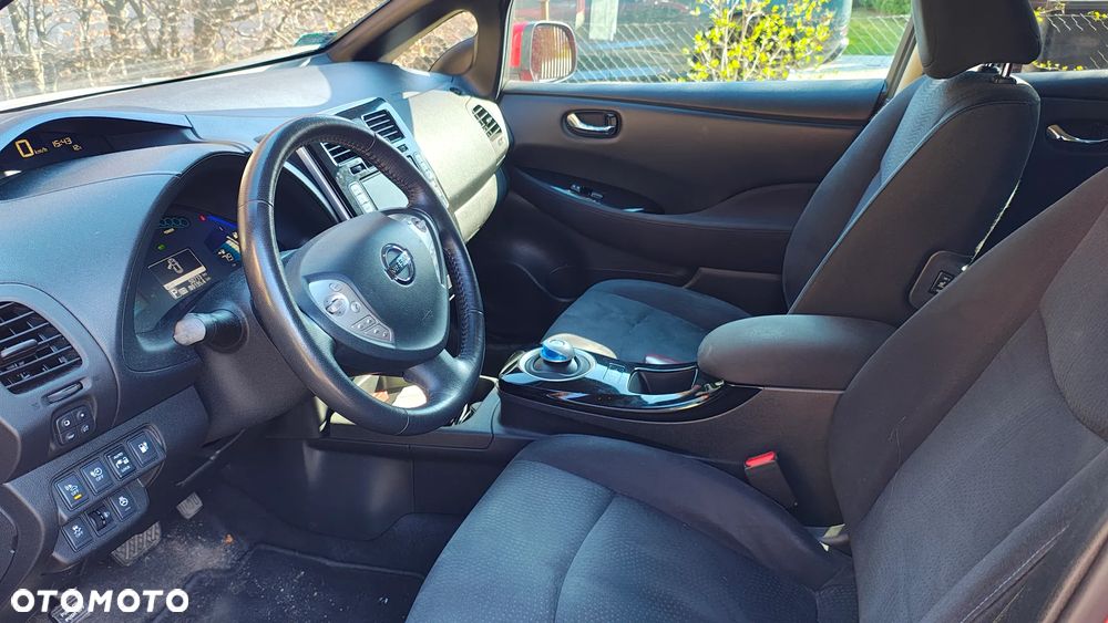 Nissan Leaf 30 kWh (mit Batterie) Acenta - 6