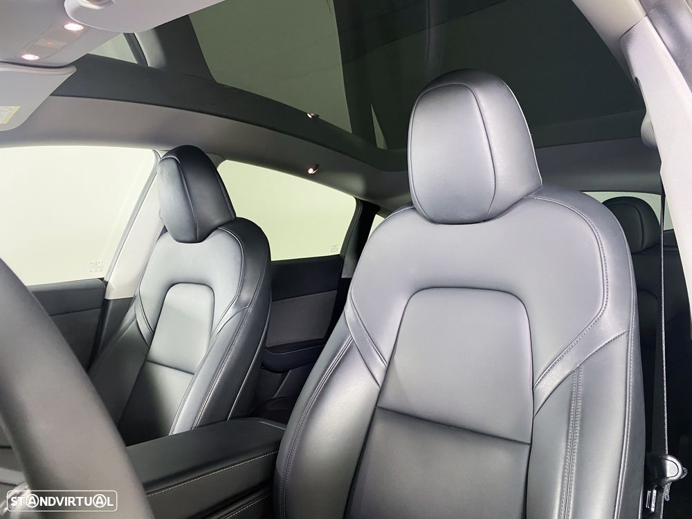 Tesla Model Y Long Range Dual Motor AWD - 20