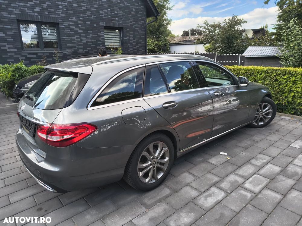 Mercedes-Benz C 180 T - 15