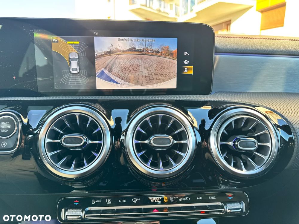 Mercedes-Benz CLA 200 AMG Line 7G-DCT - 29