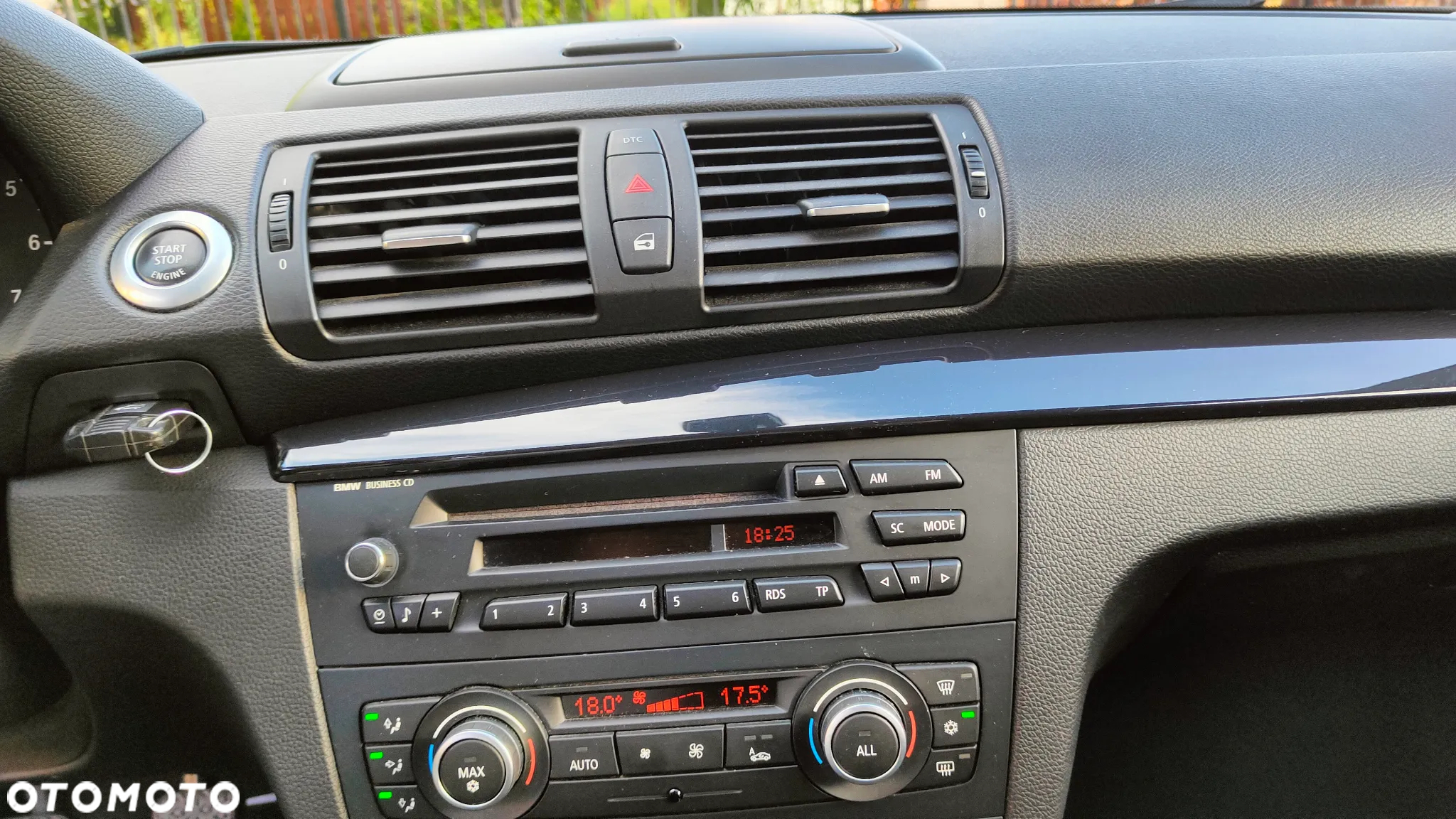 BMW Seria 1 118i - 36