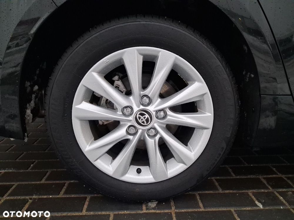 Toyota Corolla 1.8 Hybrid Comfort - 28