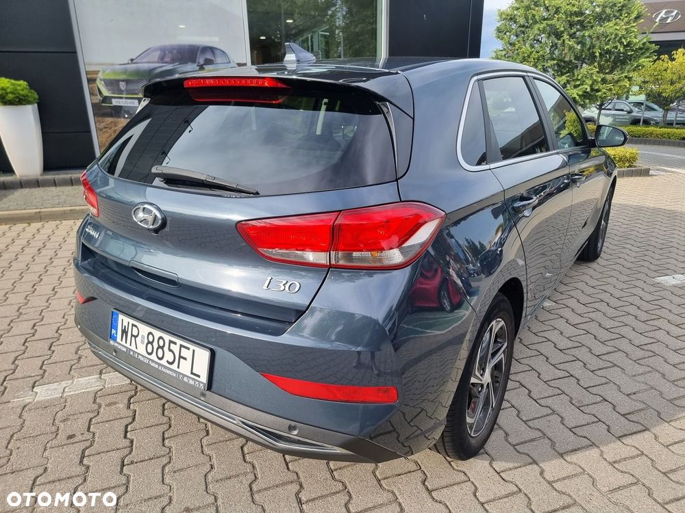 Hyundai i30 1.5 DPI Smart - 13