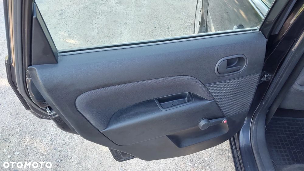 Ford Fiesta 1.3 Black Magic - 14