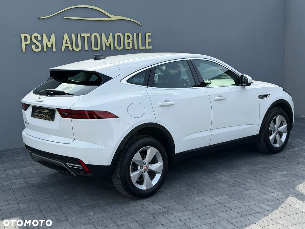 Jaguar E-Pace 1.5 P160 mHEV SE - 9