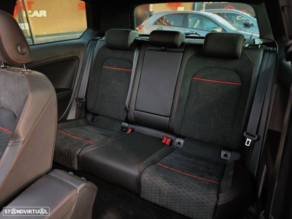 VW Golf 2.0 TSi GTi DSG Performance - 11