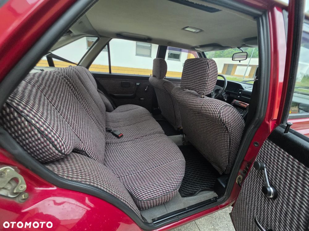 Polonez Caro - 18