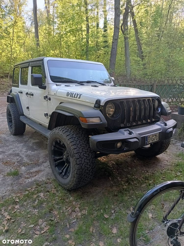 Jeep Wrangler - 1