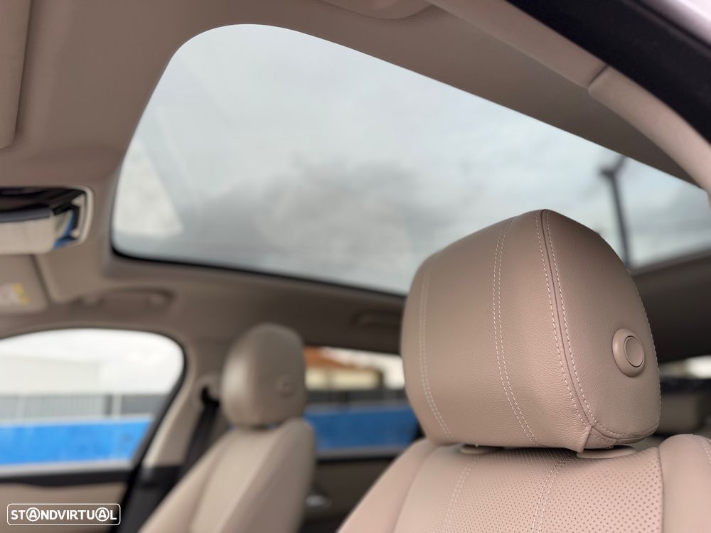 Land Rover Range Rover Velar 3.0d R-Dynamic SE - 16