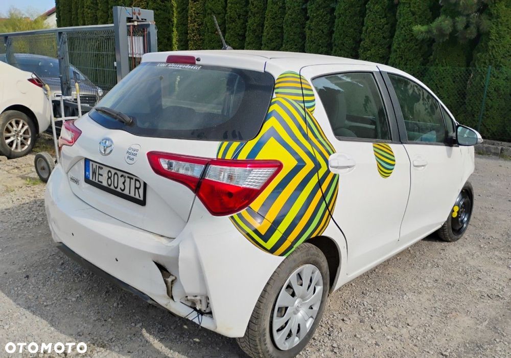 Toyota Yaris - 5