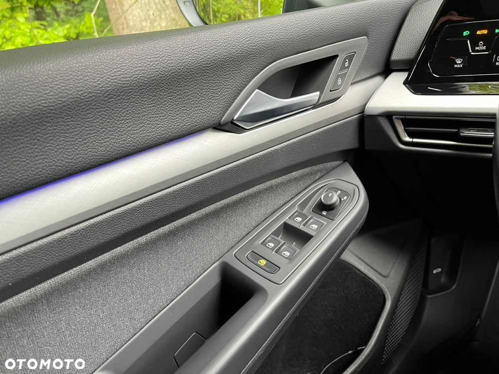 Volkswagen Golf 2.0 TDI Life - 29