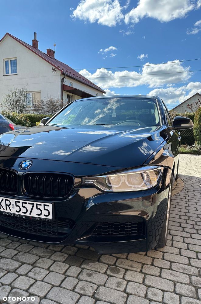 BMW Seria 3 320i xDrive - 14