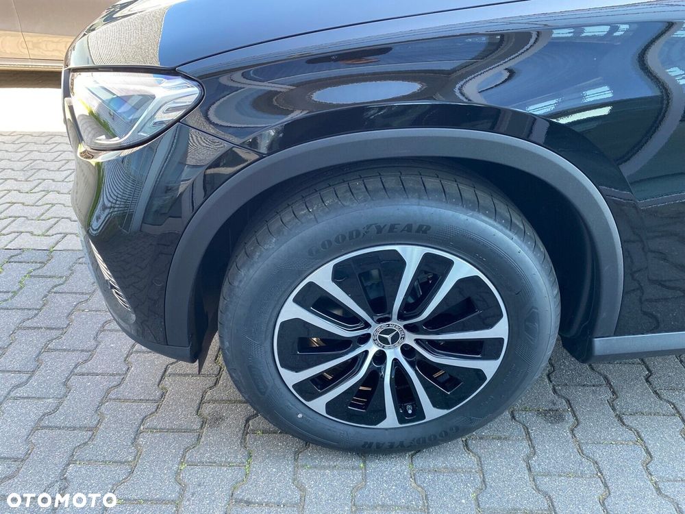 Mercedes-Benz GLC - 7