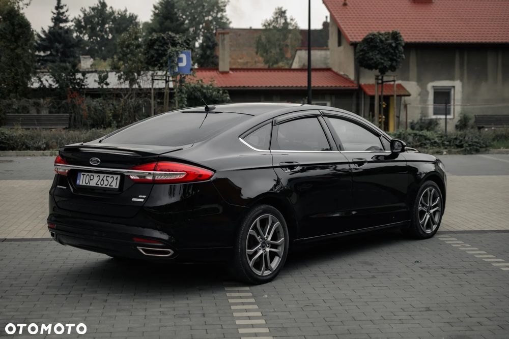 Ford Fusion - 5