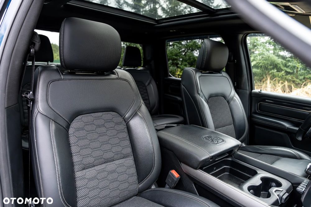 Dodge RAM 5.7 4x4 - 24