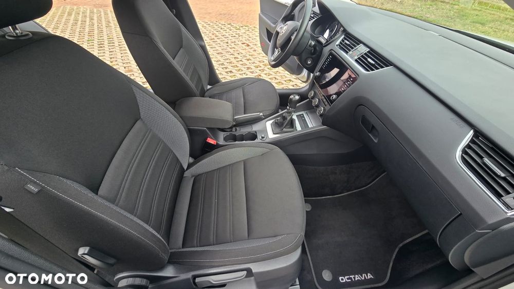 Skoda Octavia 1.6 TDI Active - 16